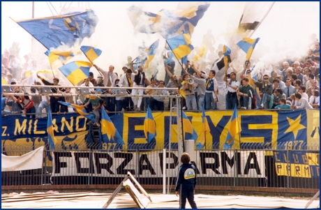 Empoli-Parma 21-04-1985. BOYS PARMA 1977, foto ultras