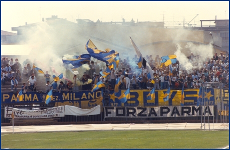 Empoli-Parma 21-04-1985. BOYS PARMA 1977, foto ultras