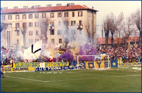 Monza-Parma 24-03-1985. BOYS PARMA 1977, foto ultras