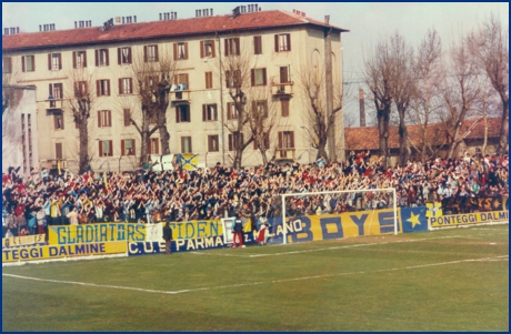 Monza-Parma 24-03-1985. BOYS PARMA 1977, foto ultras