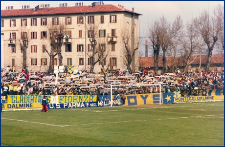 Monza-Parma 24-03-1985. BOYS PARMA 1977, foto ultras