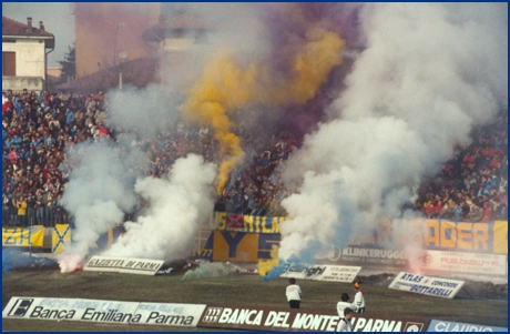 PARMA-Bari 03-02-1985. BOYS PARMA 1977, foto ultras