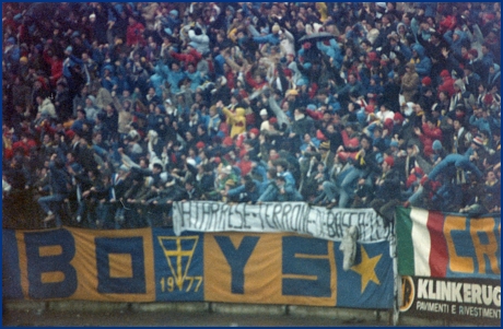 PARMA-Bari 10-02-1985. BOYS PARMA 1977, foto ultras