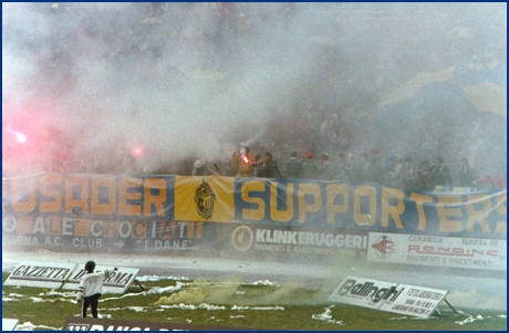 Parma-Cagliari 02-12-1984. BOYS PARMA 1977, foto Ultras