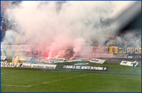 Parma-Lecce 16-12-1984. BOYS PARMA 1977, foto ultras