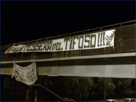 Catania: striscione ''No alla Tessera del Tifoso''